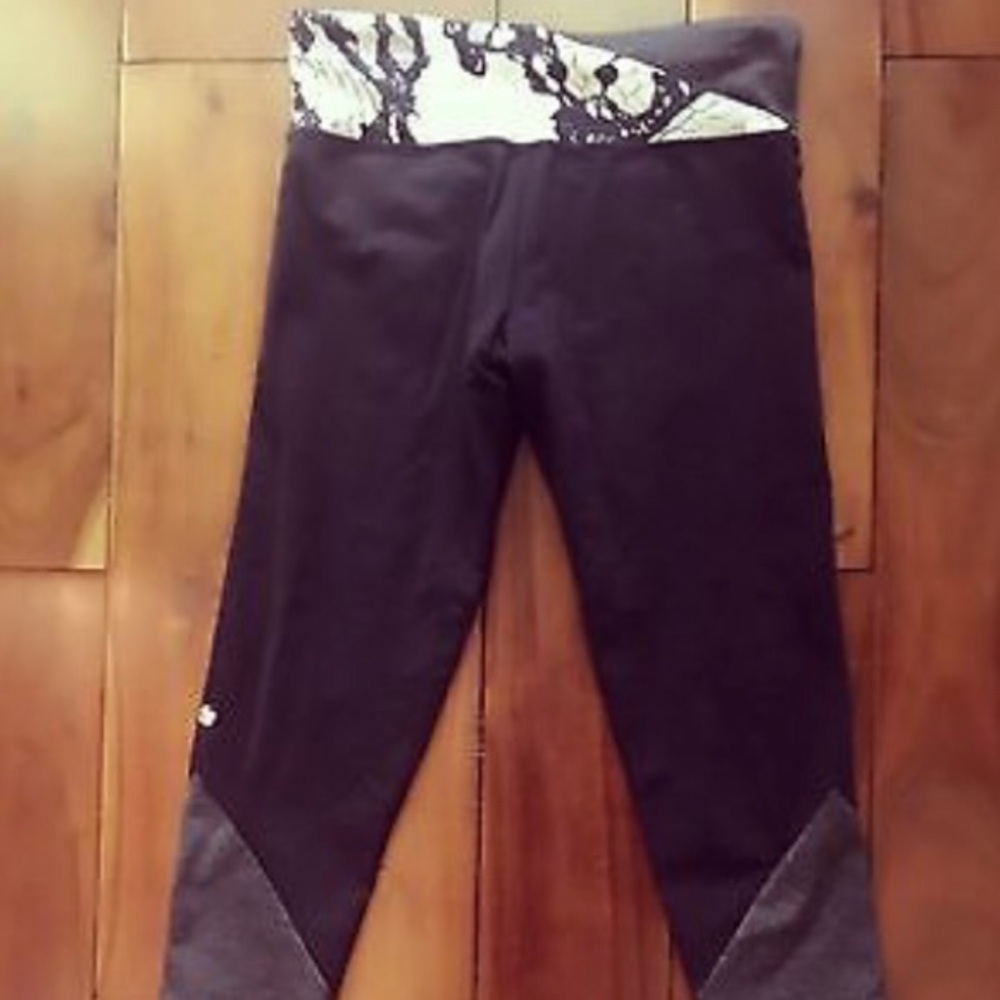 NWT Strut This Yoga Capri Pants